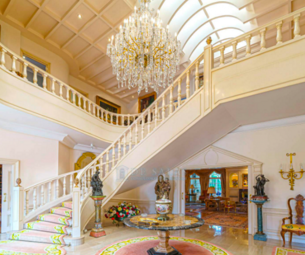 VillaMoraleja-Studio54 escalera